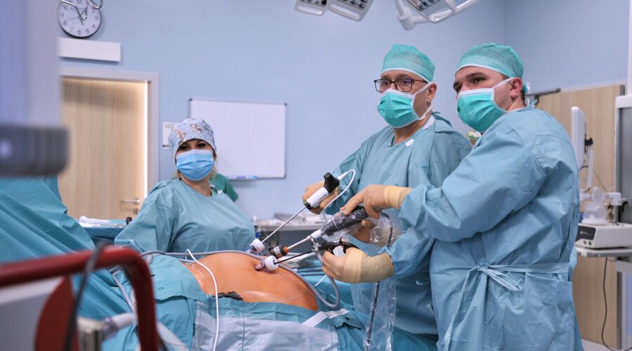 Zabieg laparoskopowej rękawowej resekcji żołądka w Szpitalu Żywiec